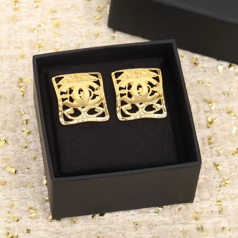 WellDesigned Chanel Earrings 228692