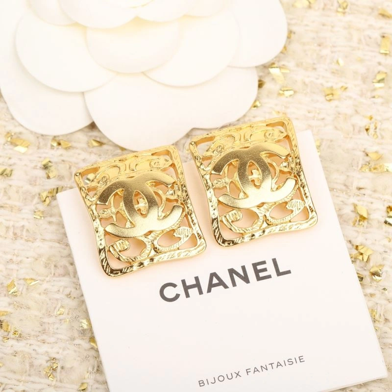 WellDesigned Chanel Earrings 228692