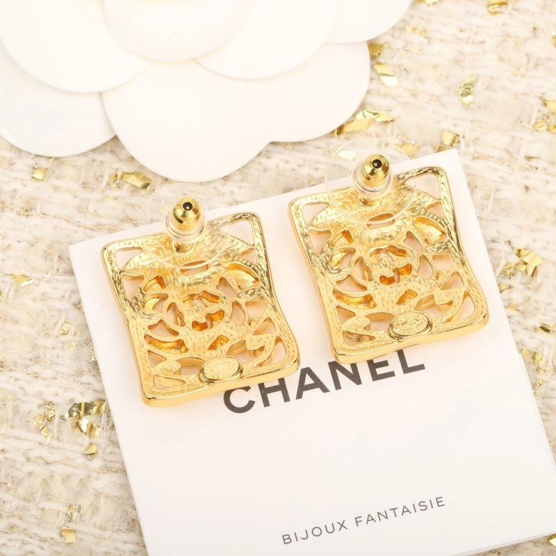 WellDesigned Chanel Earrings 228692