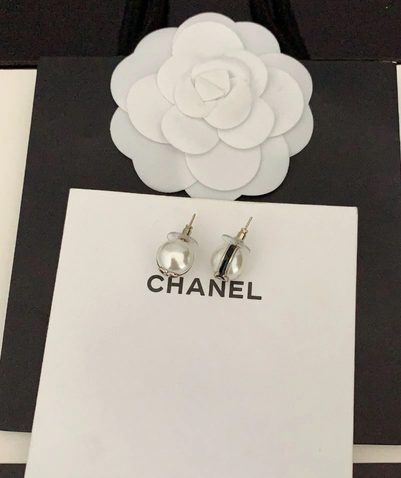 Chanel Earrings SmartChoice 228705
