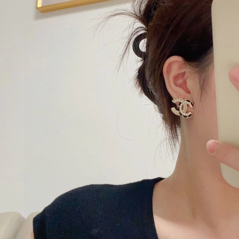 Chanel Earrings Unisex 228741
