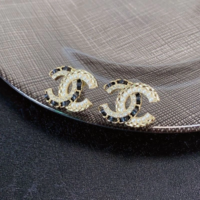 Chanel Earrings Unisex 228741
