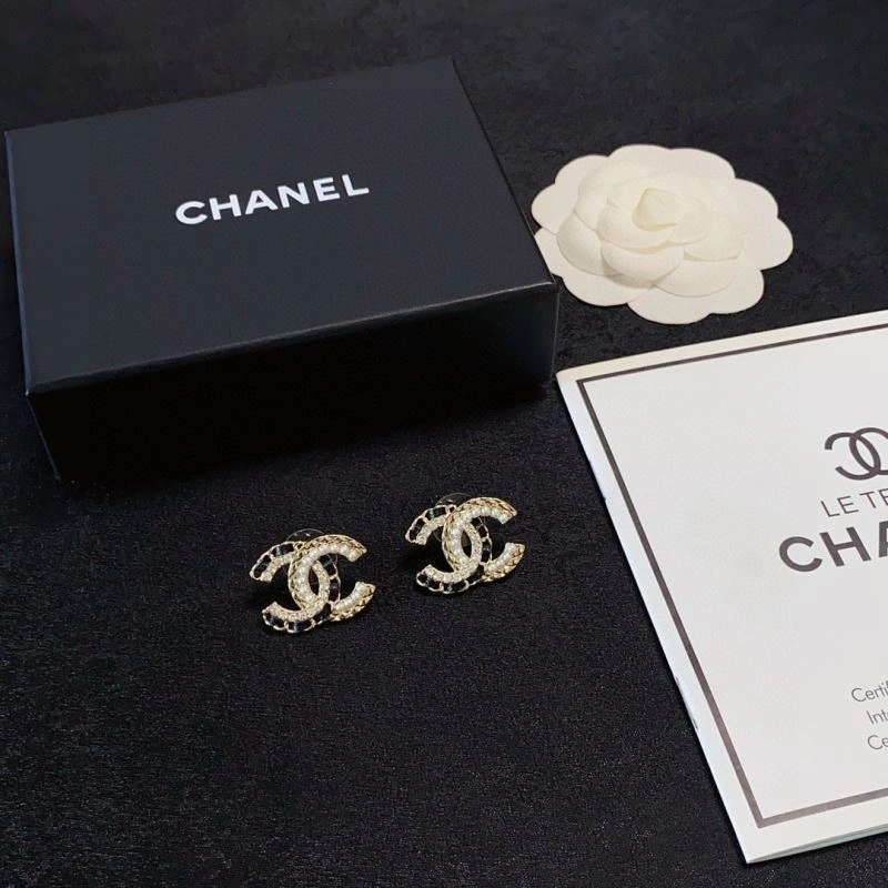Chanel Earrings Unisex 228741