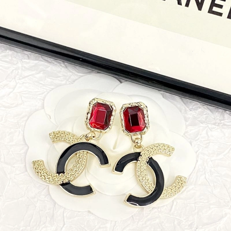 Elegant Chanel Earrings 228127