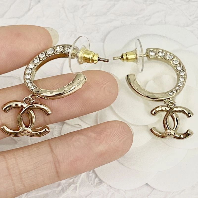 Stretchable Chanel Earrings 228077