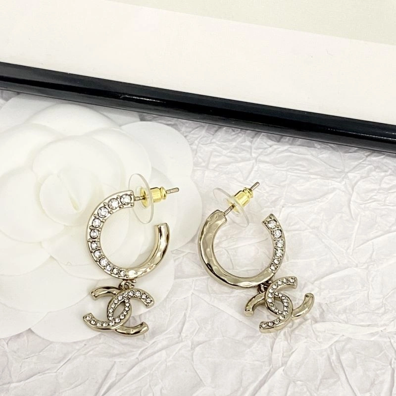 Stretchable Chanel Earrings 228077