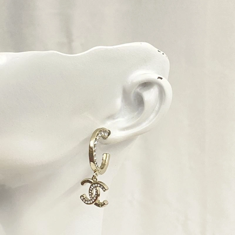 Stretchable Chanel Earrings 228077