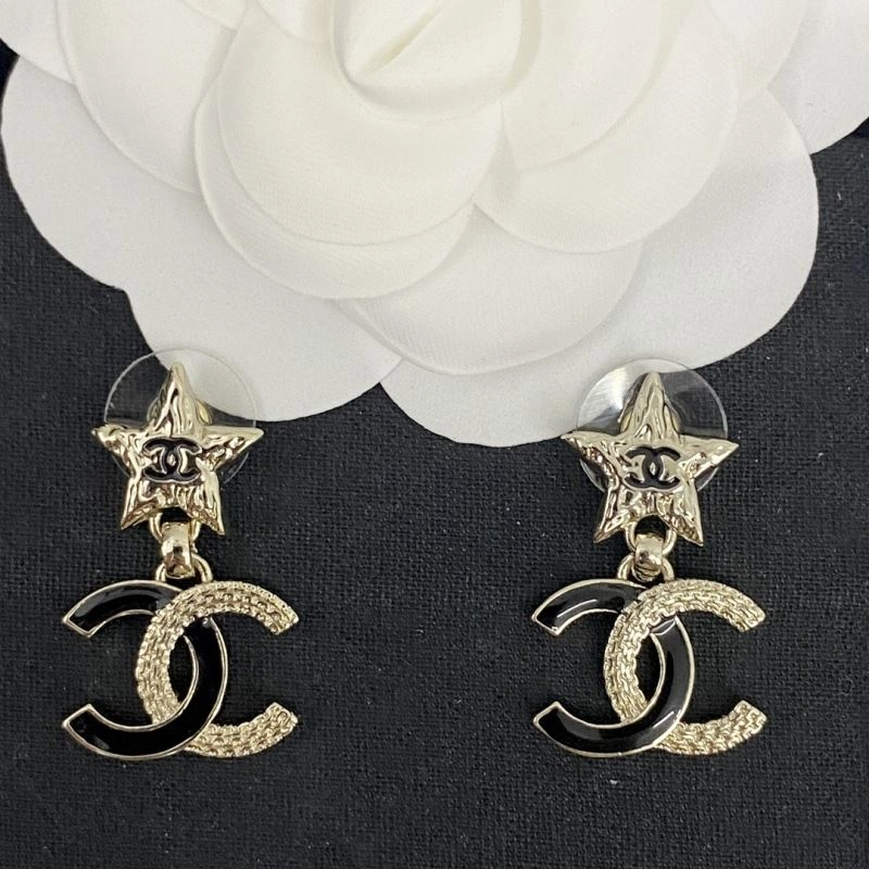 Chanel Earrings FreshLook 228068