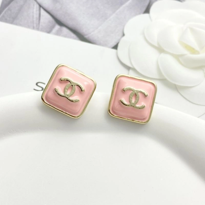 Lightweight Chanel Earrings 228057