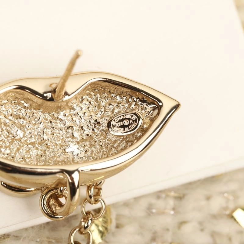 Chanel Earrings Compact 228056