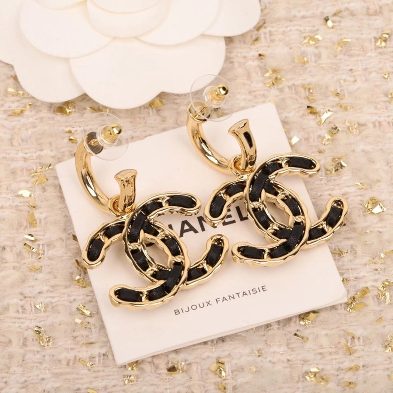 Chanel Earrings Supportive 228101