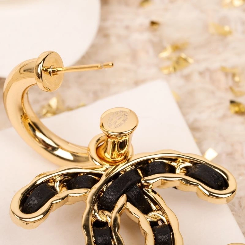 Chanel Earrings Supportive 228101
