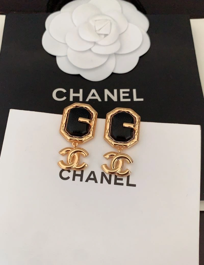 Chanel Earrings HighQuality 228085