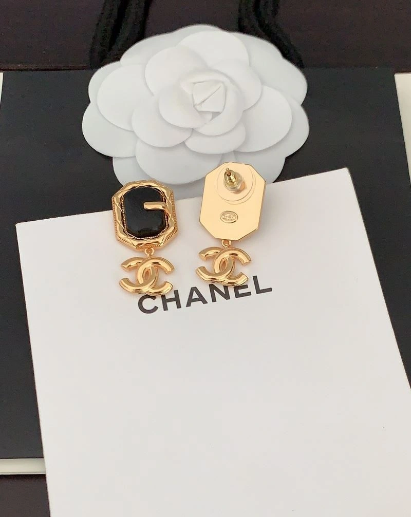Chanel Earrings HighQuality 228085