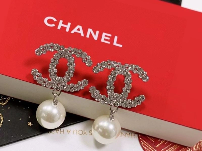 Affordable Chanel Earrings 228071