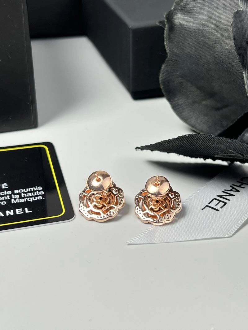 Chanel Earrings MoistureWicking 228023