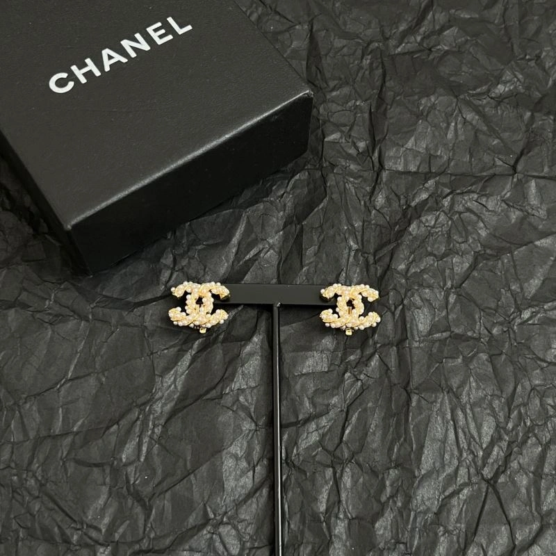 Chanel Earrings Comfortable 228021