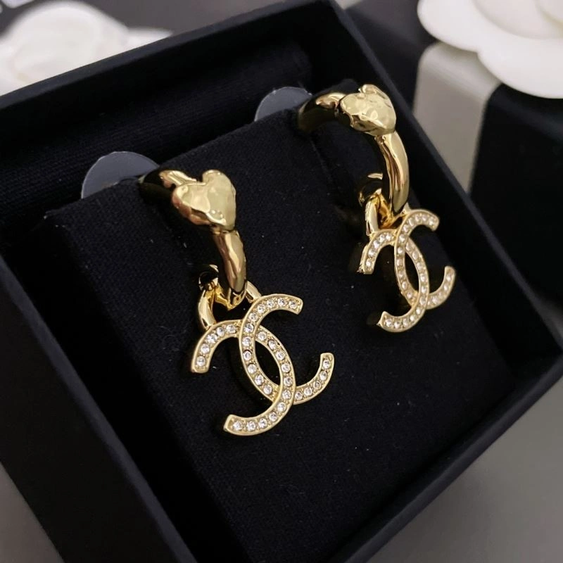 Chanel Earrings Snug 228096
