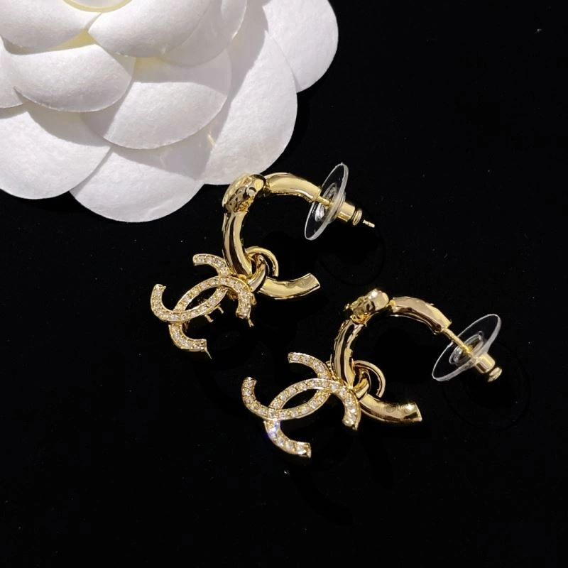 Chanel Earrings Snug 228096