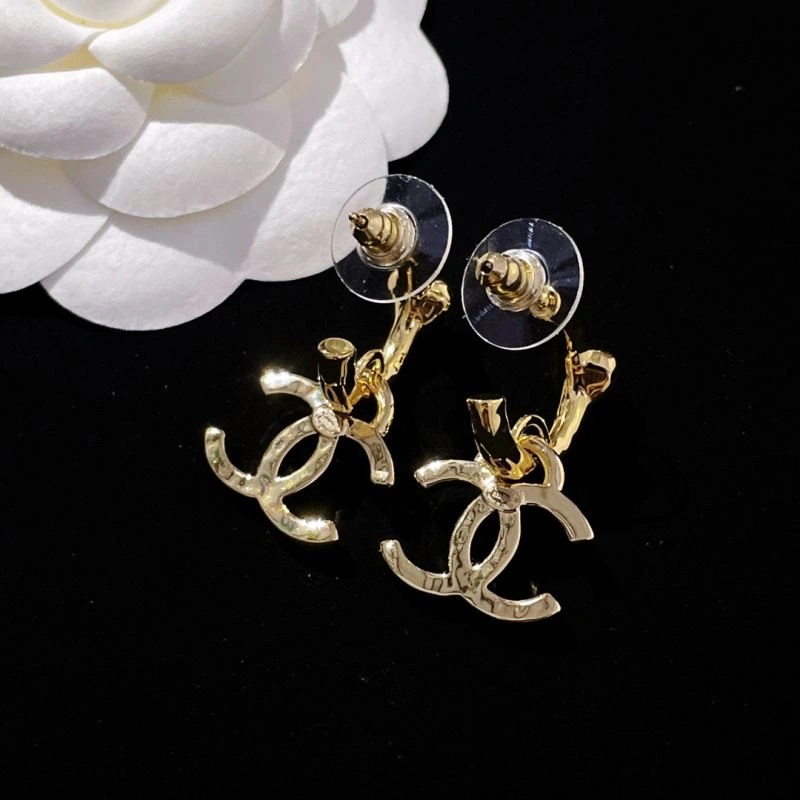 Chanel Earrings Snug 228096
