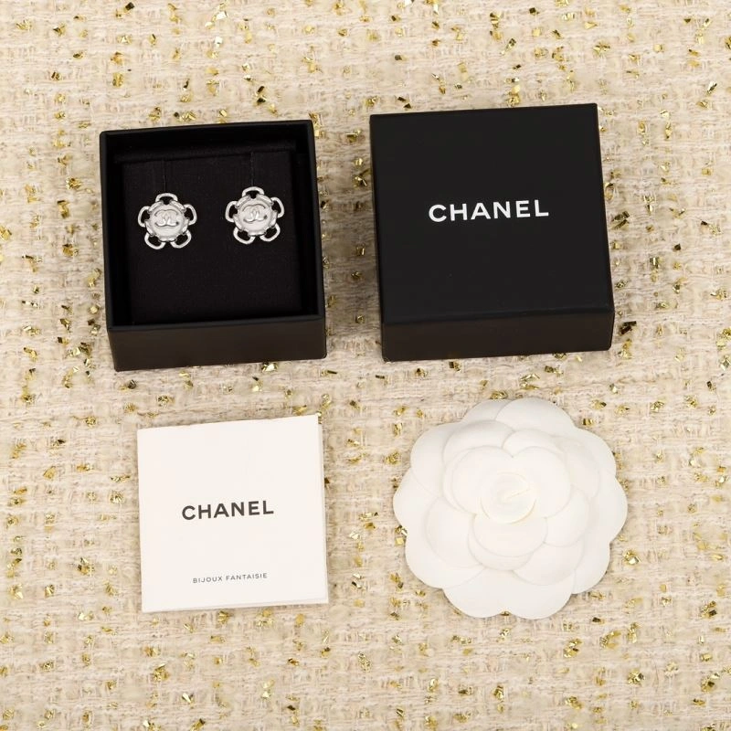 Chanel Earrings EasyMatch 228009