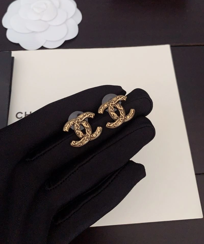 Chanel Earrings Compact 227997