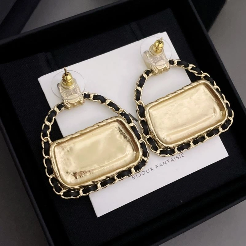 Chanel Earrings Packable 228004