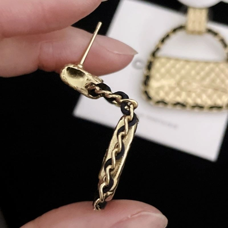 Chanel Earrings Packable 228004