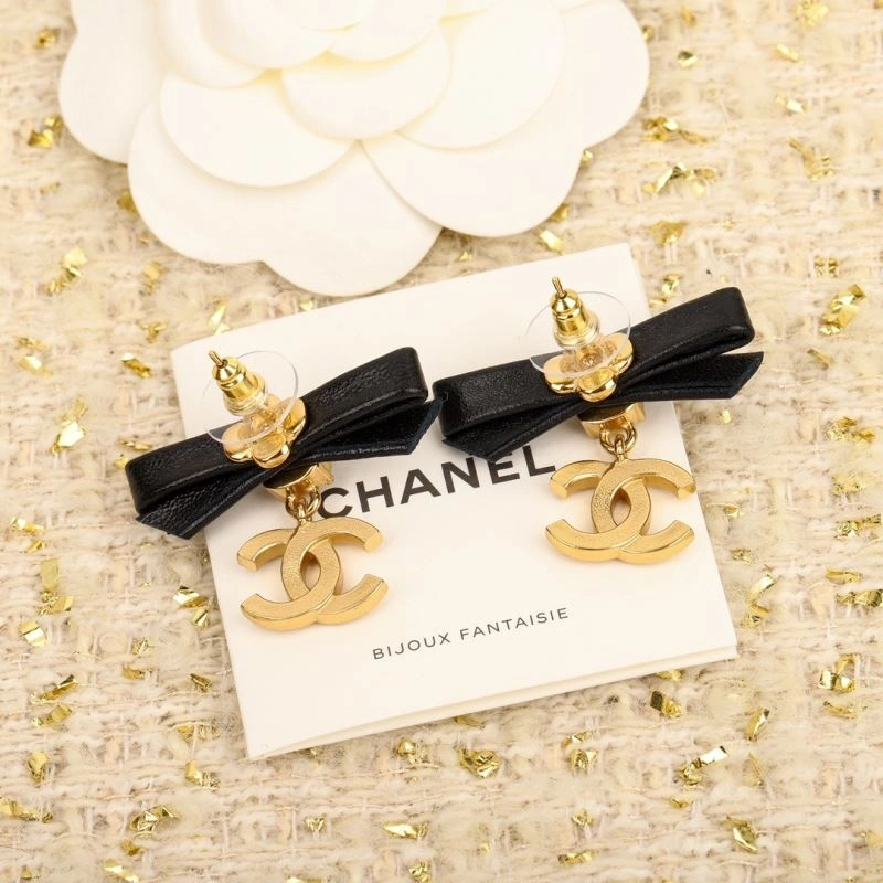 Effortless Chanel Earrings 227982