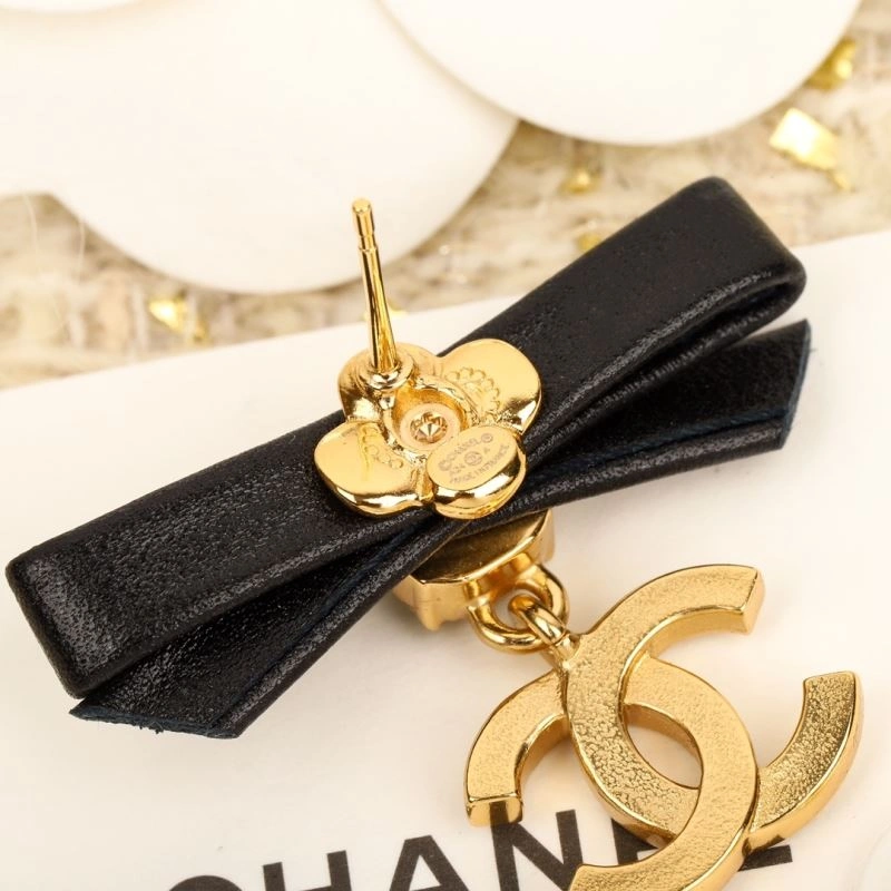 Effortless Chanel Earrings 227982