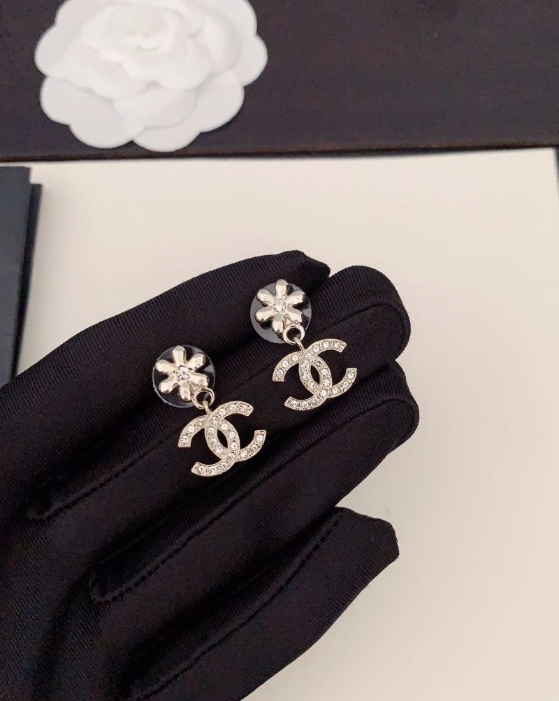 Chanel Earrings Bold 227989