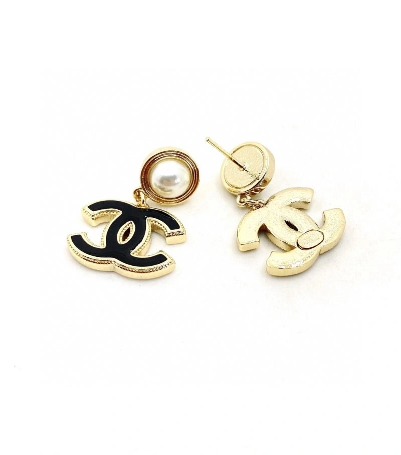 Elegant Chanel Earrings 227972