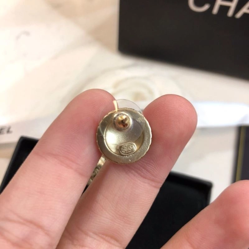 Breathable Chanel Earrings 227980