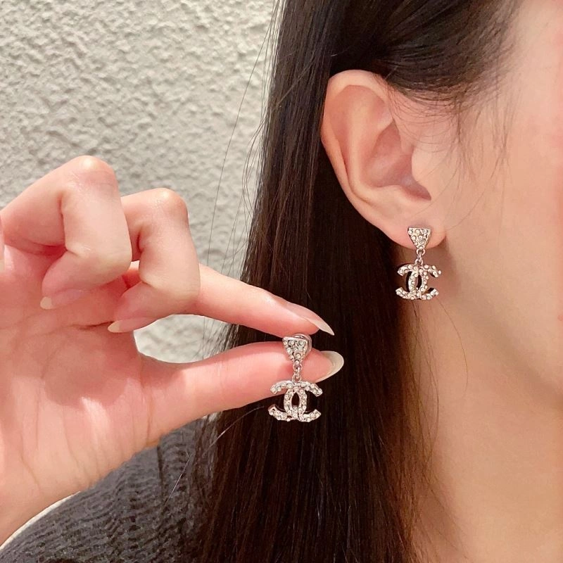 Resilient Chanel Earrings 227956