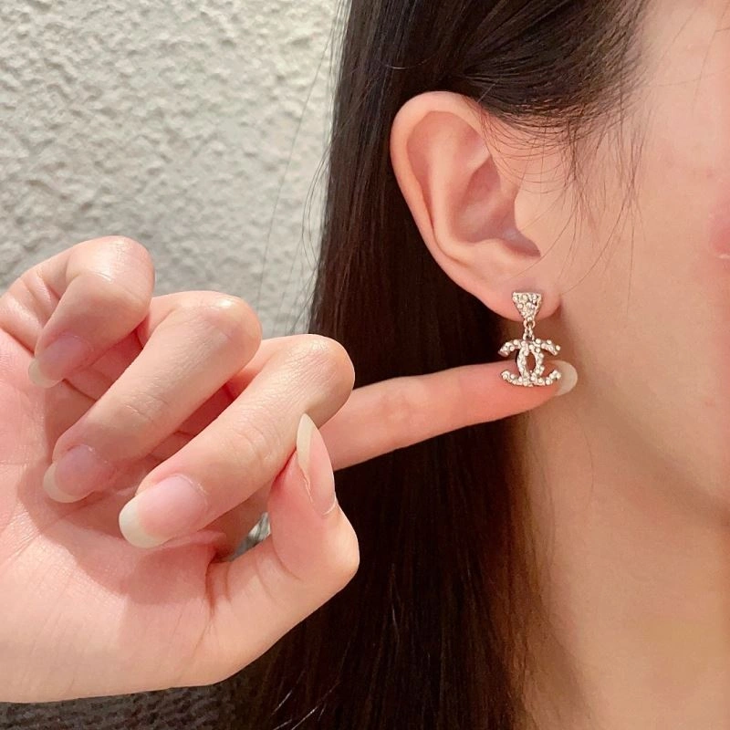 Resilient Chanel Earrings 227956