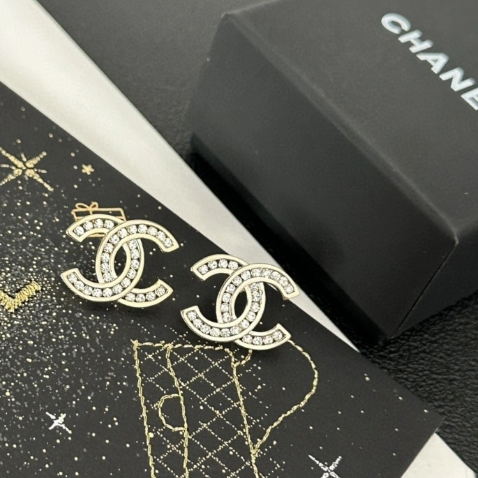Bright Chanel Earrings 227931