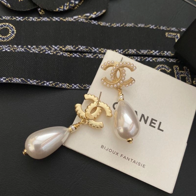 Refined Chanel Earrings 227942