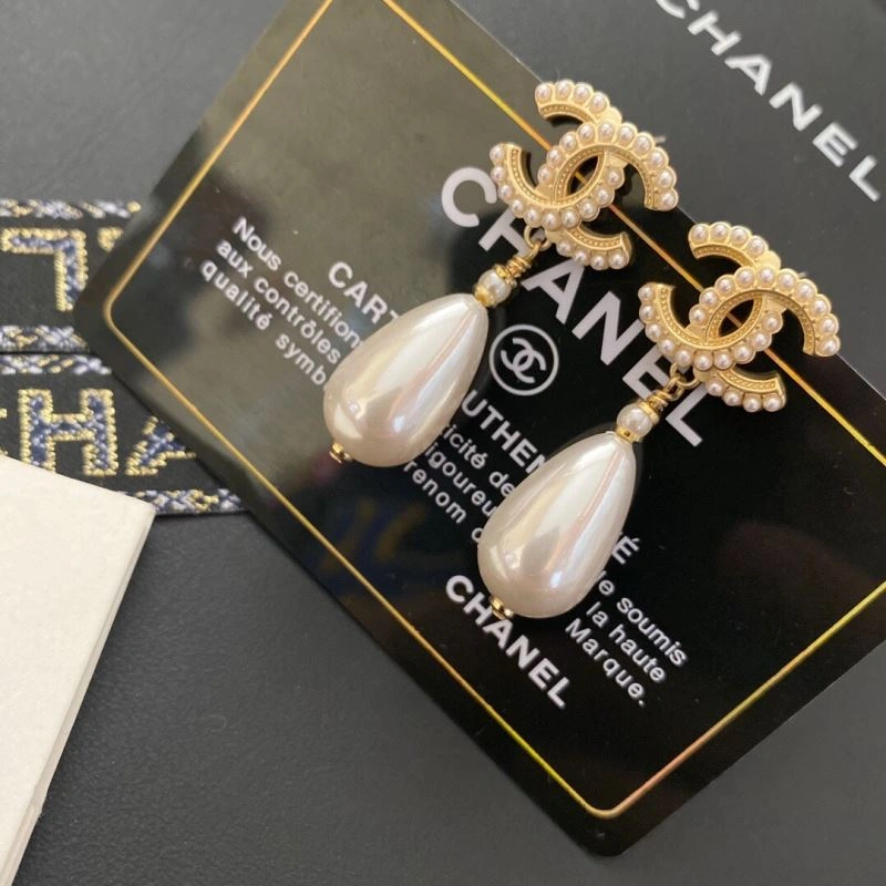Refined Chanel Earrings 227942