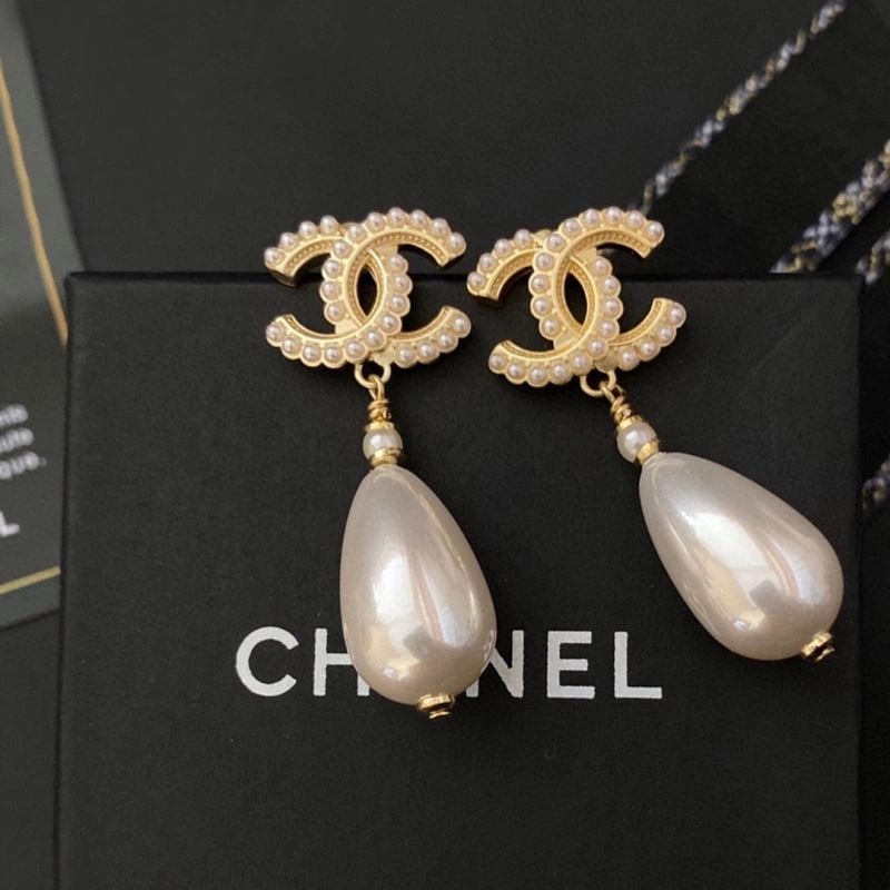 Refined Chanel Earrings 227942