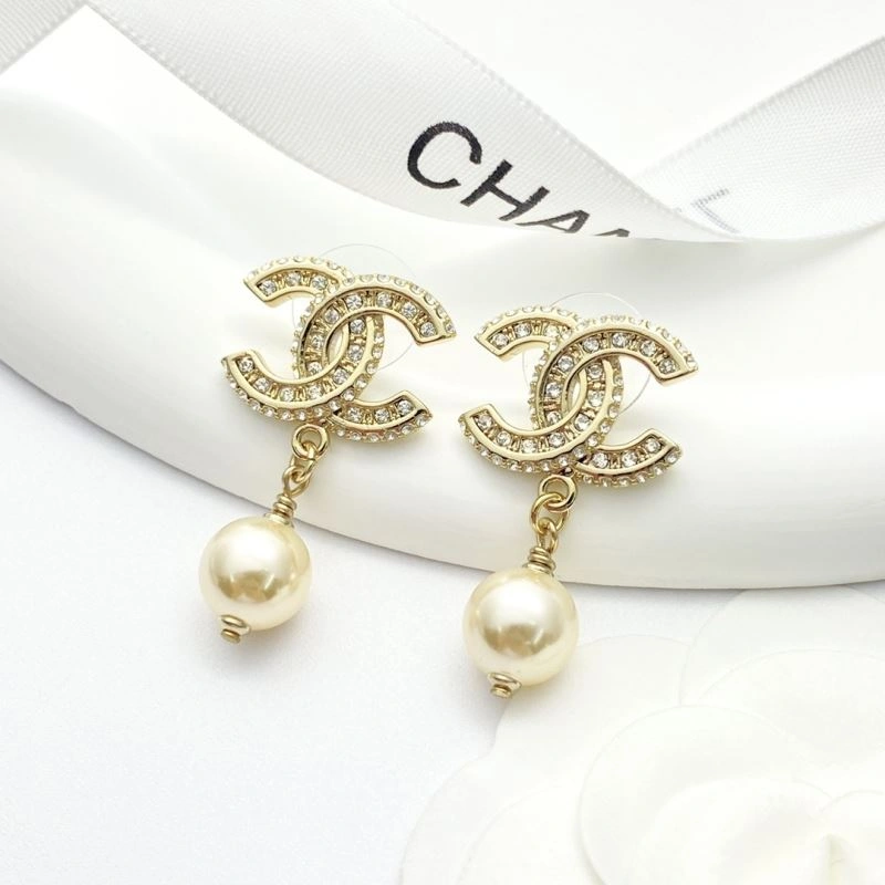 Trendy Chanel Earrings 227935
