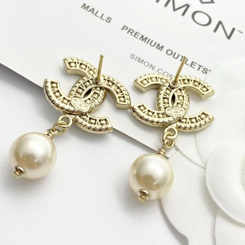 Trendy Chanel Earrings 227935