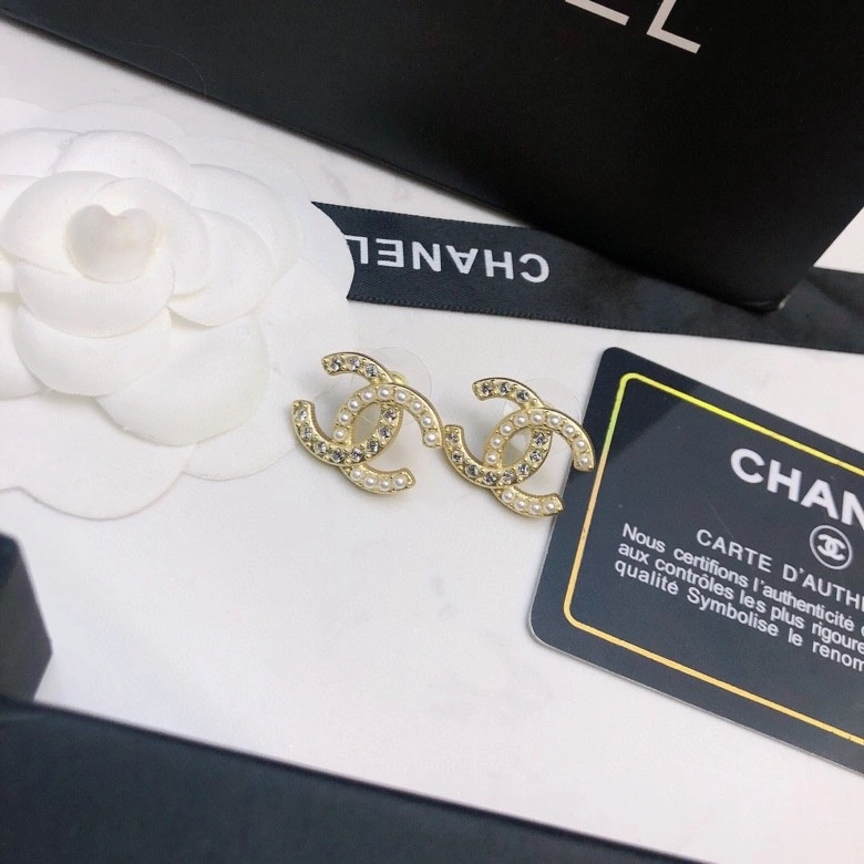 Chanel Earrings Durable 227930