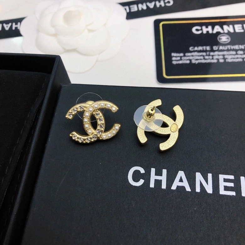 Chanel Earrings Durable 227930