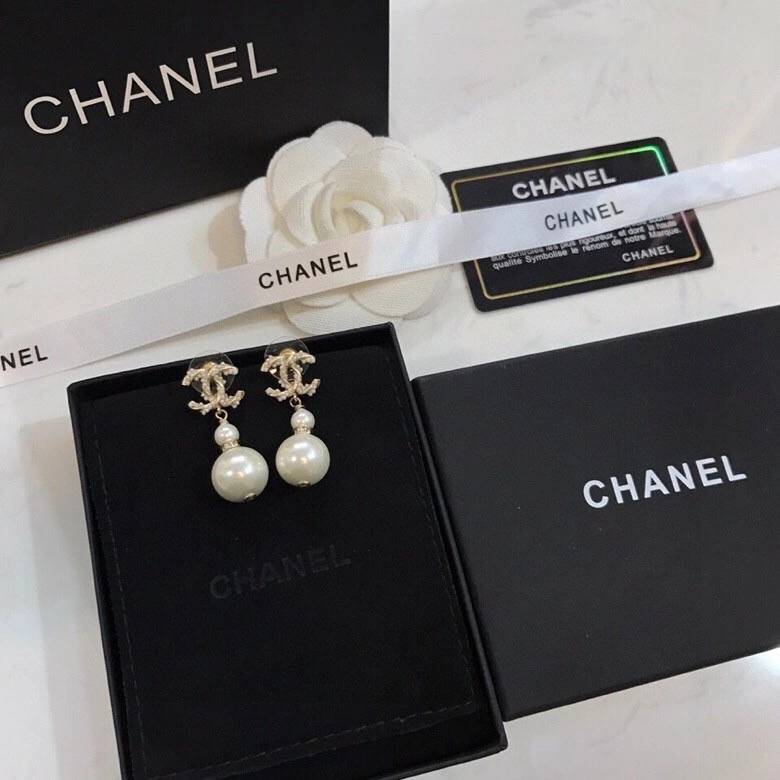 Chanel Earrings Affordable 227938