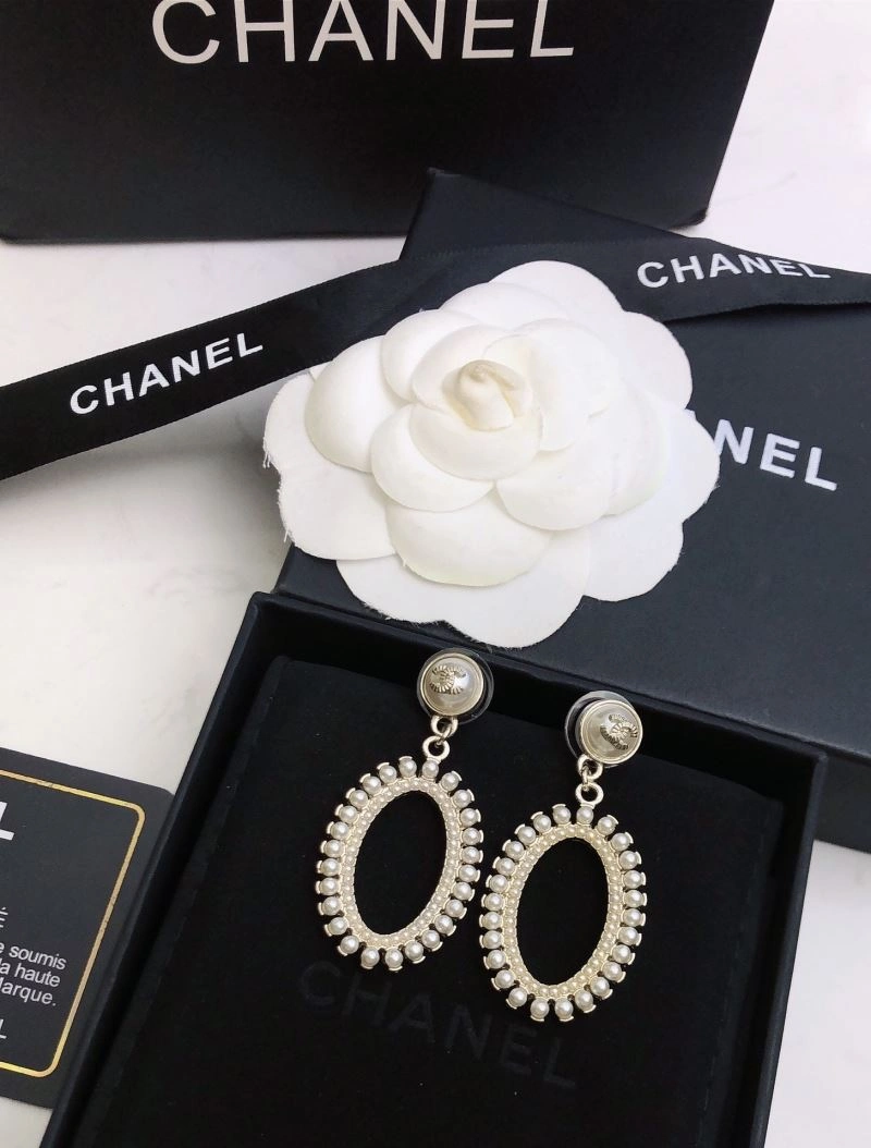 Popular Chanel Earrings 227947