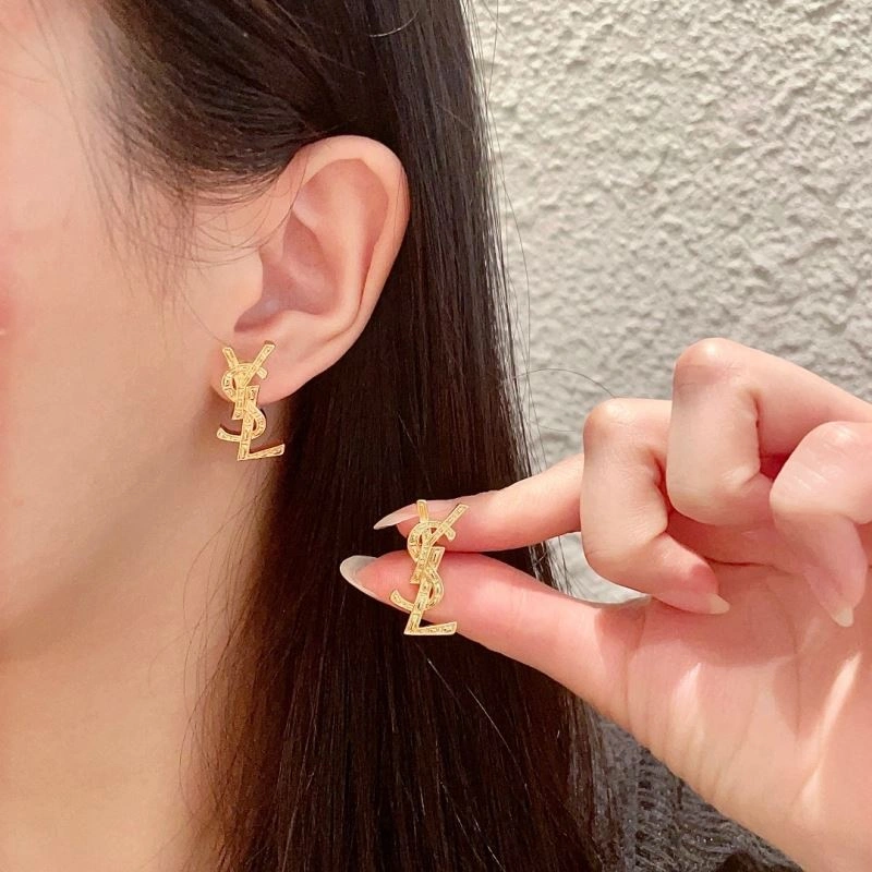 Chanel Earrings Practical 227926