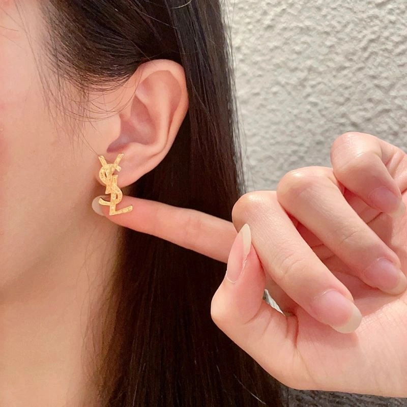 Chanel Earrings Practical 227926