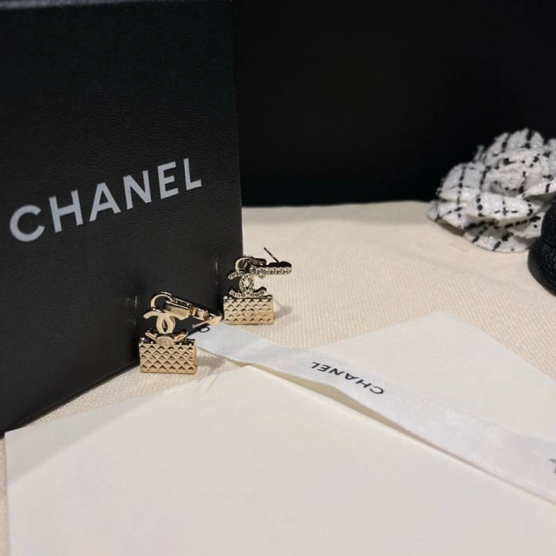 Chanel Earrings Trendsetting 227932