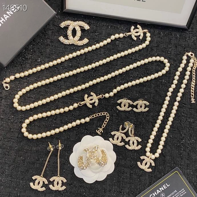 Chanel Earrings Stretchable 227905