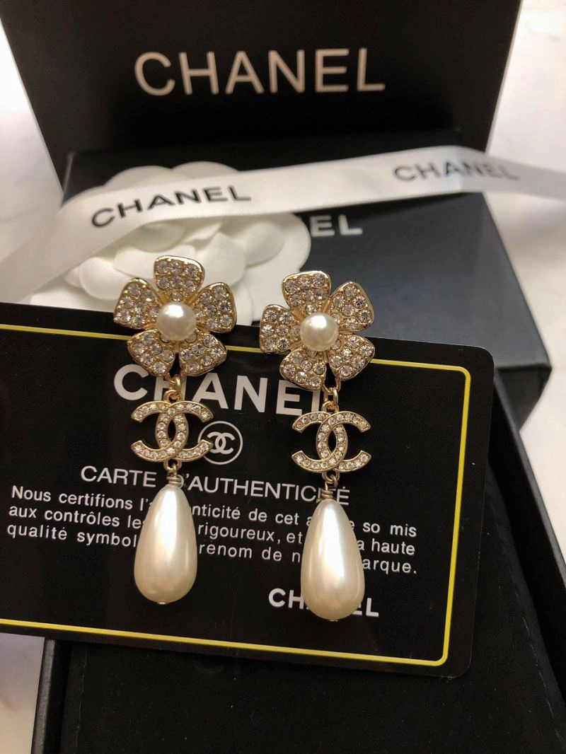 Chic Chanel Earrings 227891